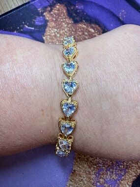 Gold Heart Bracelet with Heart Crystal Stones - Women Jewelry NEW